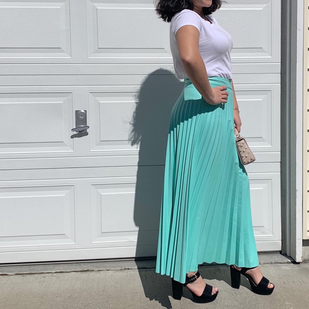 Teal Pleated Skirt